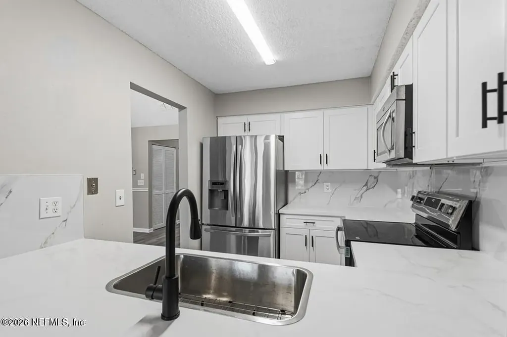 3552 Colony Cove Trail W Jacksonville FL 32277