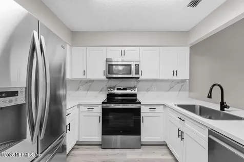 3552 Colony Cove Trail W Jacksonville FL 32277