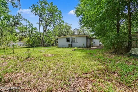 6951 Bernay Avenue Jacksonville FL 32205