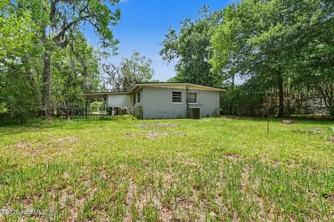 6951 Bernay Avenue Jacksonville FL 32205