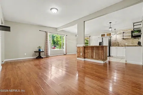 6951 Bernay Avenue Jacksonville FL 32205