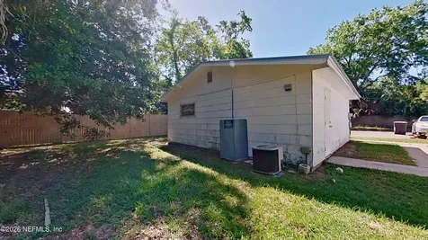 5709 Sue Lane Jacksonville FL 32210