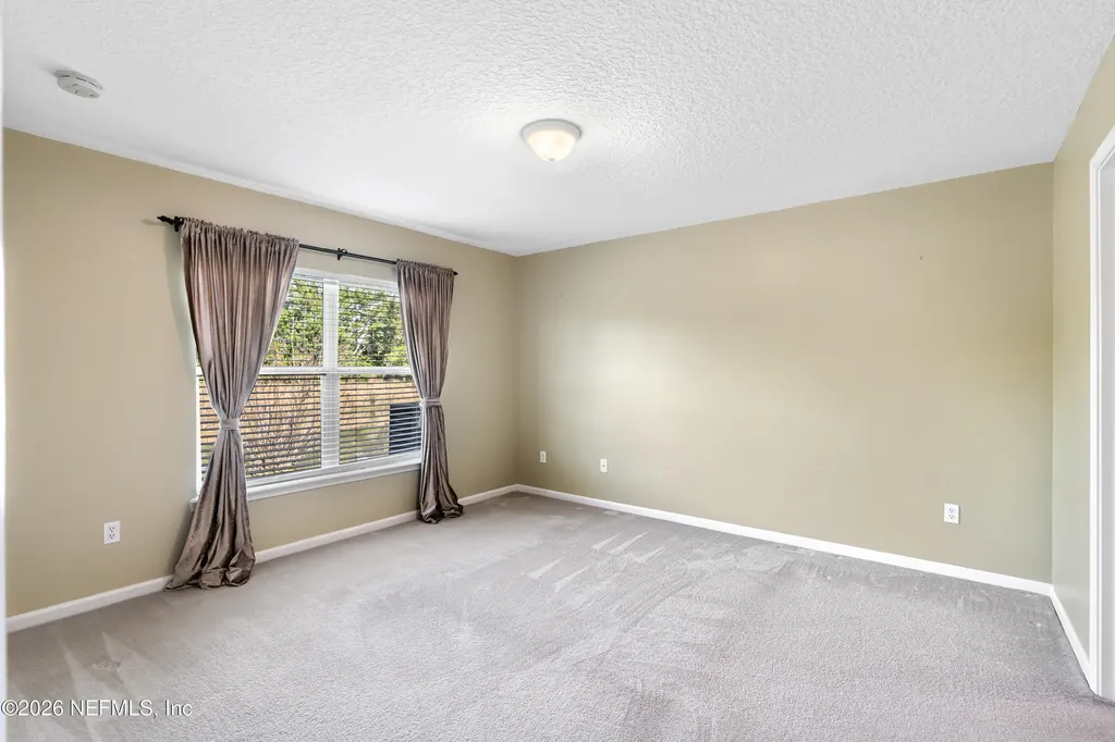 6933 Southern Oaks Drive W Jacksonville FL 32244