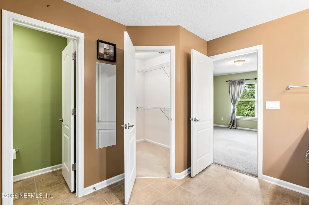6933 Southern Oaks Drive W Jacksonville FL 32244