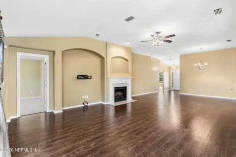 6933 Southern Oaks Drive W Jacksonville FL 32244