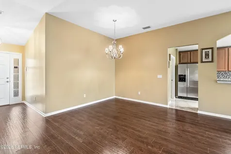 6933 Southern Oaks Drive W Jacksonville FL 32244