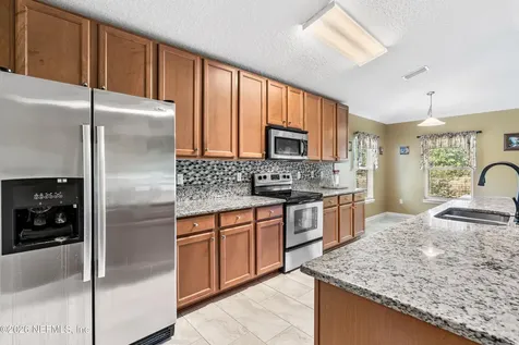6933 Southern Oaks Drive W Jacksonville FL 32244