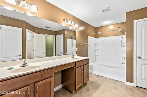 6933 Southern Oaks Drive W Jacksonville FL 32244