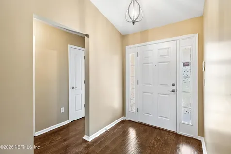 6933 Southern Oaks Drive W Jacksonville FL 32244