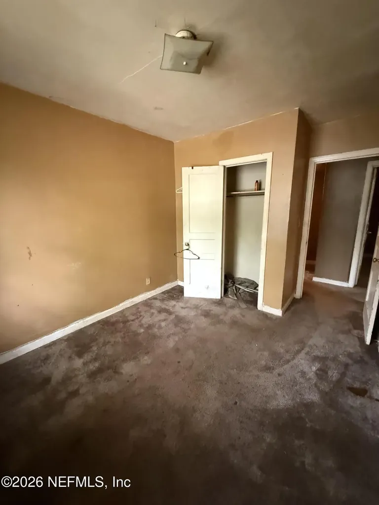 1037 Westbrook Circle W Jacksonville FL 32209