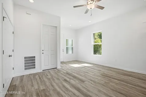 2985 Snell Street Jacksonville FL 32218