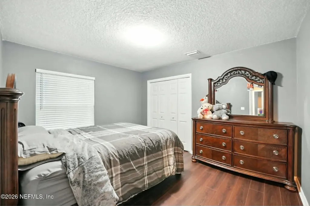 832 Heritage Lakes Drive Jacksonville FL 32218