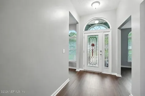 832 Heritage Lakes Drive Jacksonville FL 32218