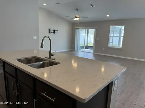 7713 Island Fox Road Jacksonville FL 32222