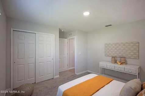 2725 Chelton Road Jacksonville FL 32216
