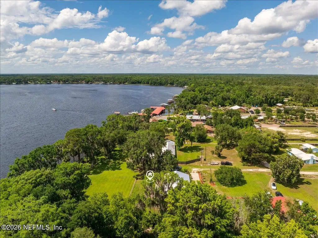 117 St Johns Fishing Lodge Road Crescent City FL 32112