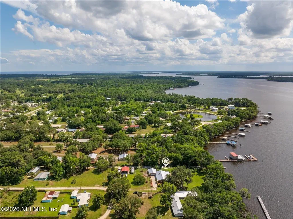 117 St Johns Fishing Lodge Road Crescent City FL 32112