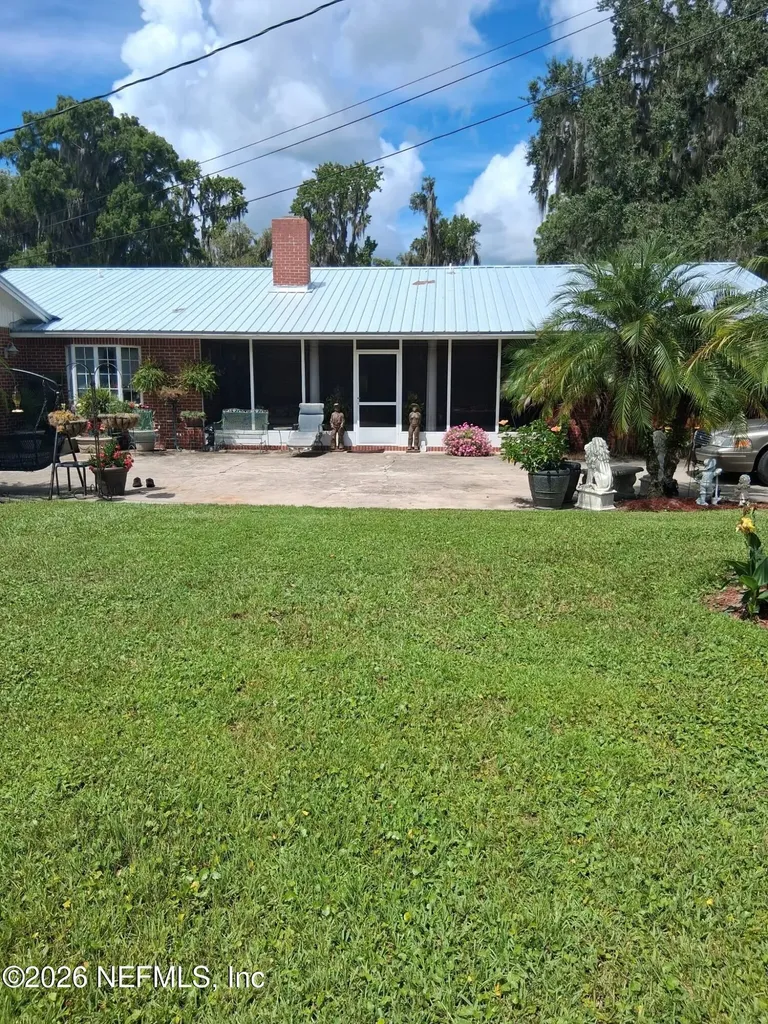 117 St Johns Fishing Lodge Road Crescent City FL 32112