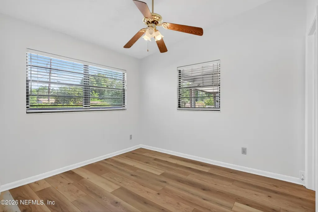 7638 Crest Drive N Jacksonville FL 32221