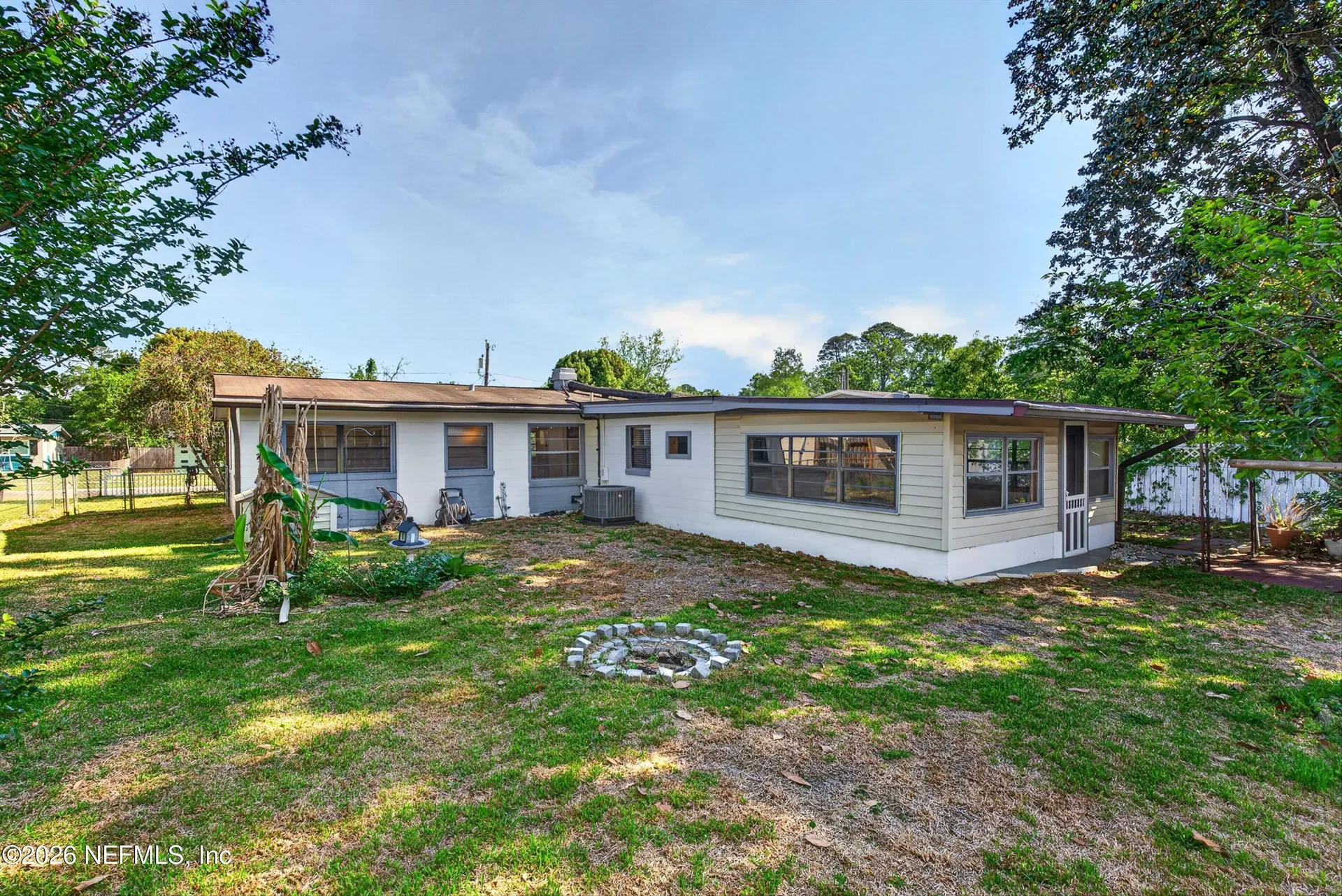 7638 Crest Drive N Jacksonville FL 32221