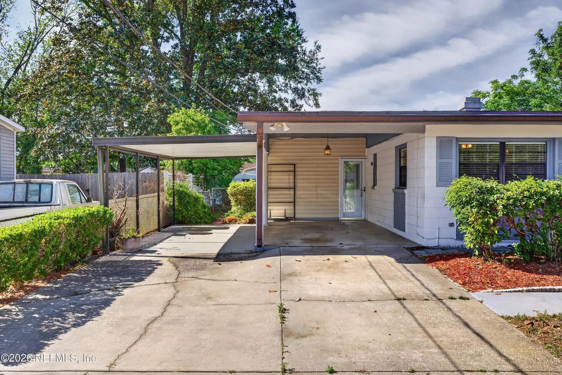 7638 Crest Drive N Jacksonville FL 32221
