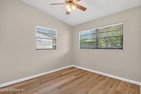 7638 Crest Drive N Jacksonville FL 32221