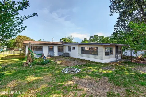 7638 Crest Drive N Jacksonville FL 32221