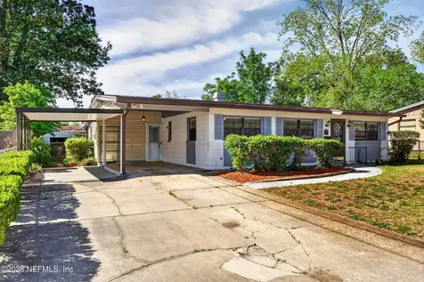 7638 Crest Drive N Jacksonville FL 32221