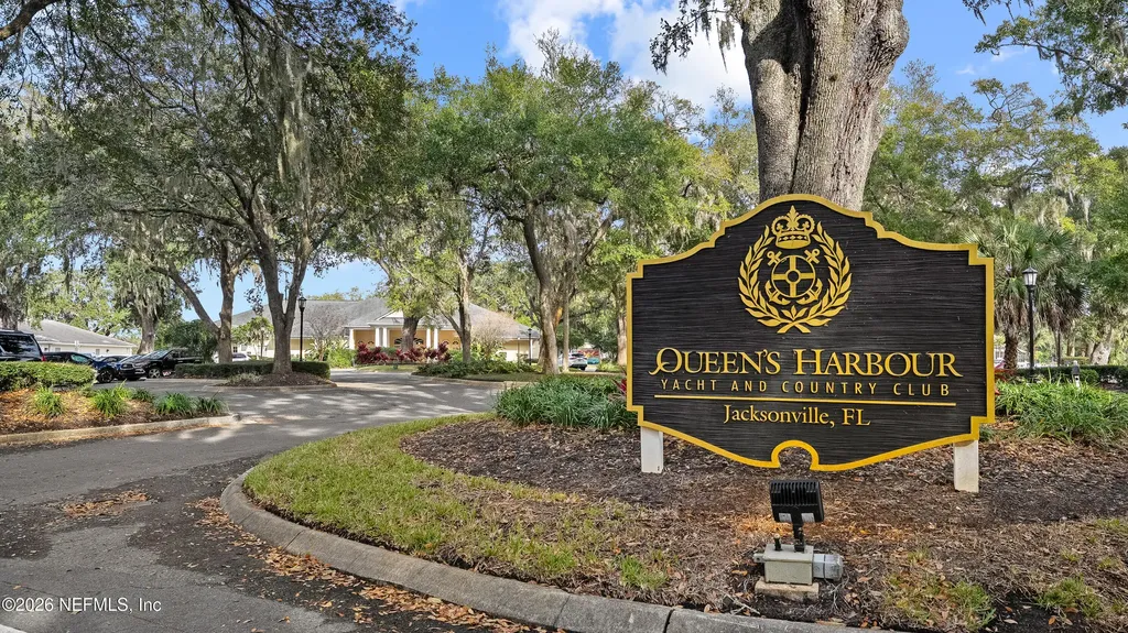 13656 Charter Court Jacksonville FL 32225