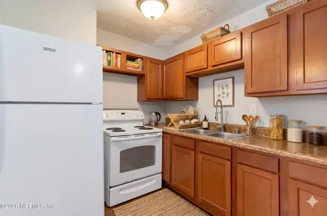2862 Woodland Street Jacksonville FL 32209