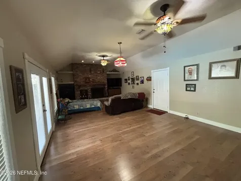 177 Central Avenue San Mateo FL 32187