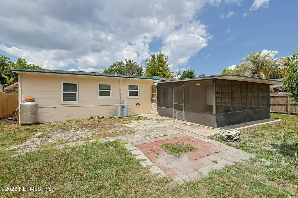 223 Elmore Street Green Cove Springs FL 32043