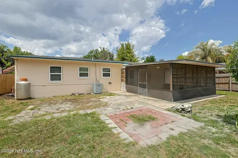 223 Elmore Street Green Cove Springs FL 32043