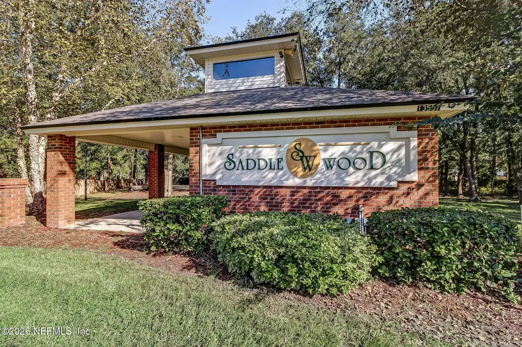 1033 Whirlaway Circle N Jacksonville FL 32218