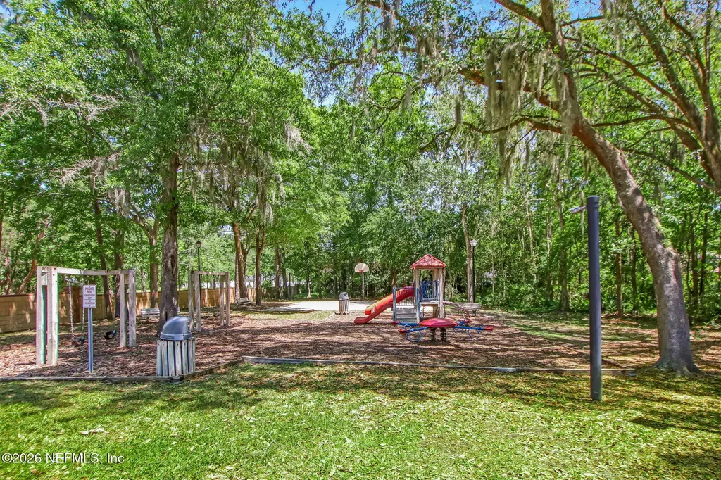 1033 Whirlaway Circle N Jacksonville FL 32218