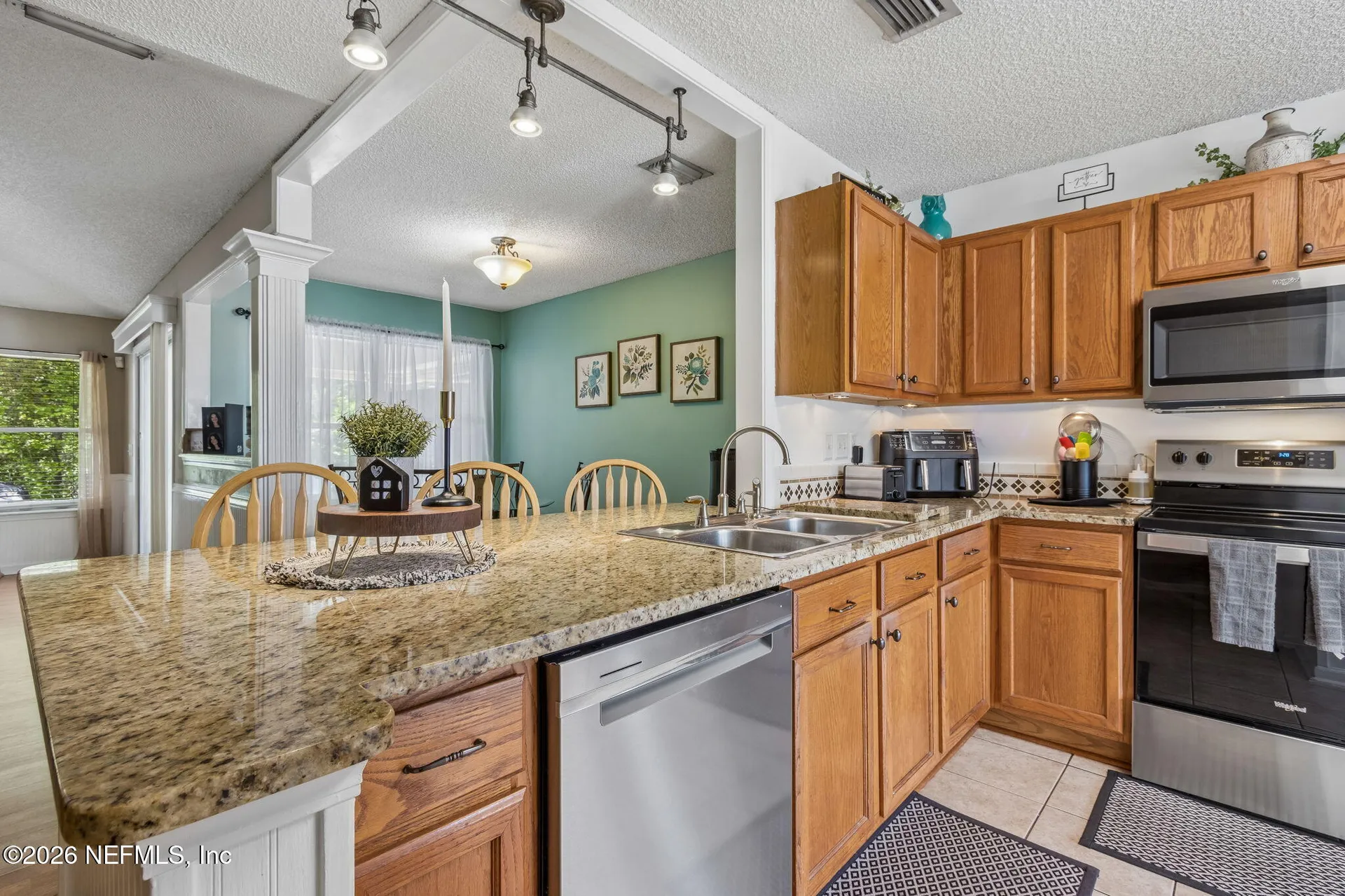 1033 Whirlaway Circle N Jacksonville FL 32218