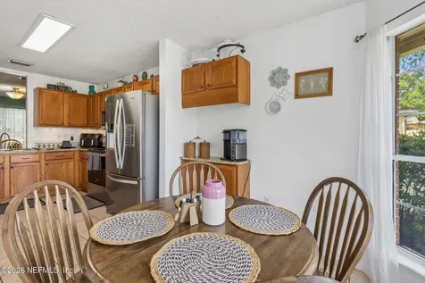 1033 Whirlaway Circle N Jacksonville FL 32218