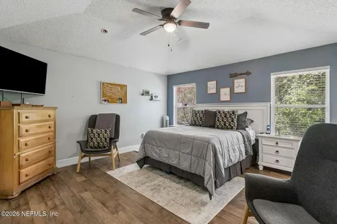 1033 Whirlaway Circle N Jacksonville FL 32218