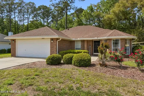 1033 Whirlaway Circle N Jacksonville FL 32218