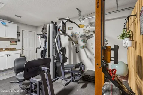 1033 Whirlaway Circle N Jacksonville FL 32218