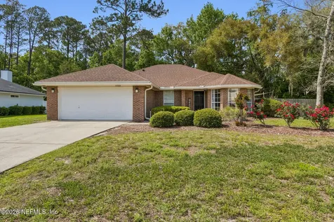 1033 Whirlaway Circle N Jacksonville FL 32218
