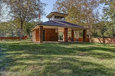 1033 Whirlaway Circle N Jacksonville FL 32218