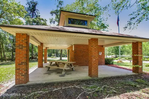 1033 Whirlaway Circle N Jacksonville FL 32218