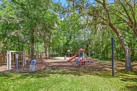 1033 Whirlaway Circle N Jacksonville FL 32218