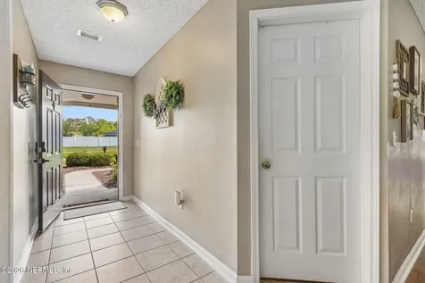 1033 Whirlaway Circle N Jacksonville FL 32218