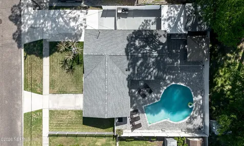 5534 Fargo Drive N Jacksonville FL 32207