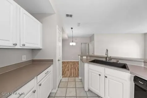 13703 Richmond Park Drive N Jacksonville FL 32224