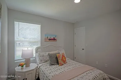 3237 Pine Avenue Jacksonville FL 32218