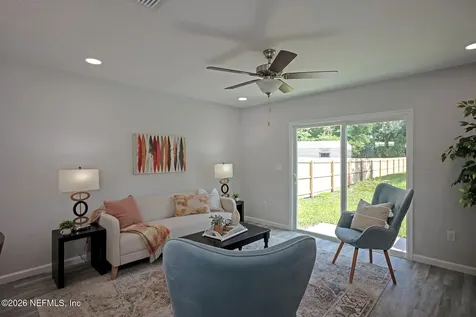 3237 Pine Avenue Jacksonville FL 32218