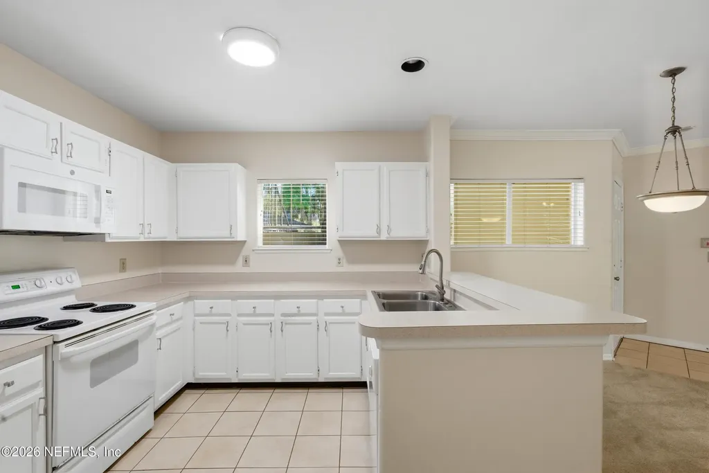 1800 The Greens Way Jacksonville Beach FL 32250